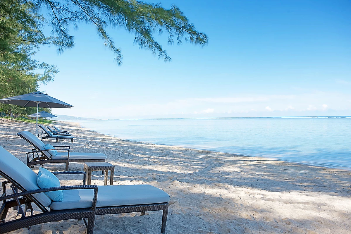 Plage et transats, LUX* Saint Gilles, Île de la Réunion