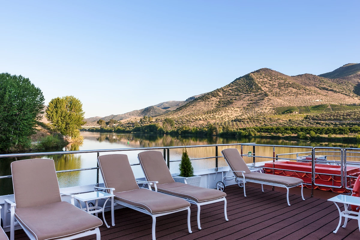 Pont terrasse, M/S Queen Isabel