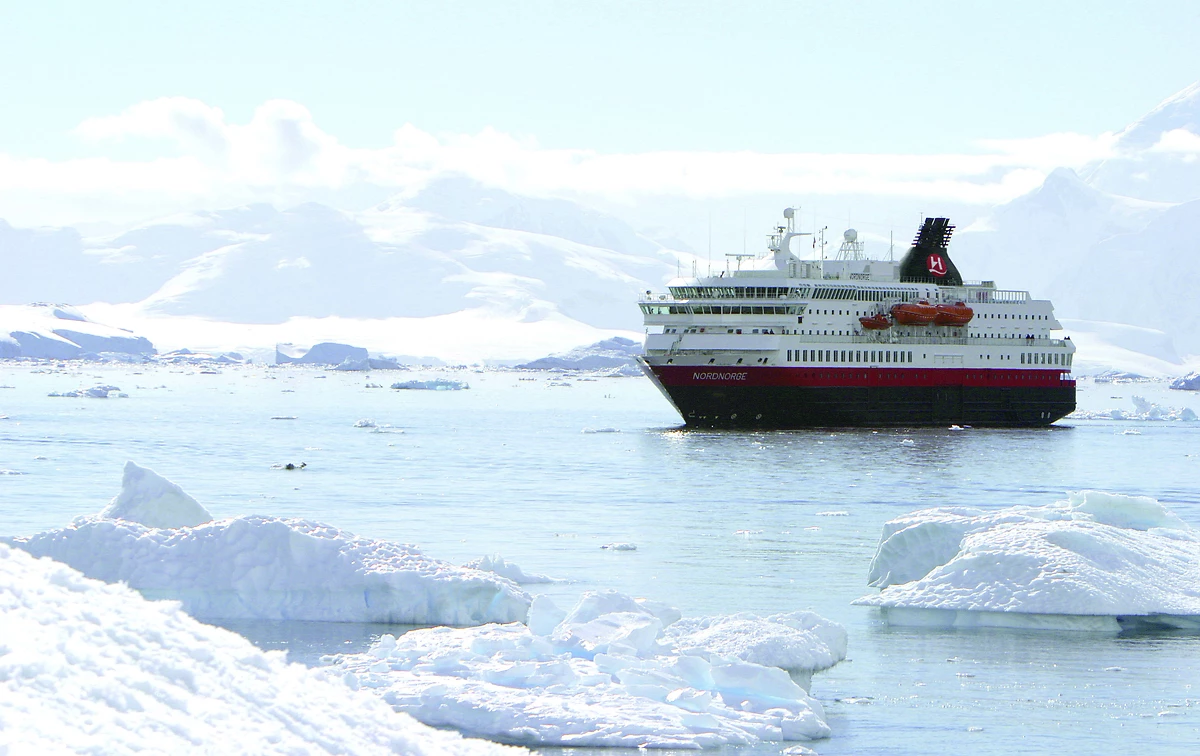 M/S NordNorge, Hurtigruten, Antarctique