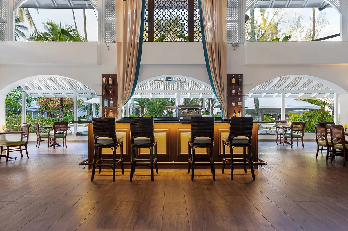 Laguna Bar, Colony Club, a Luxury Collection Resort, Barbados