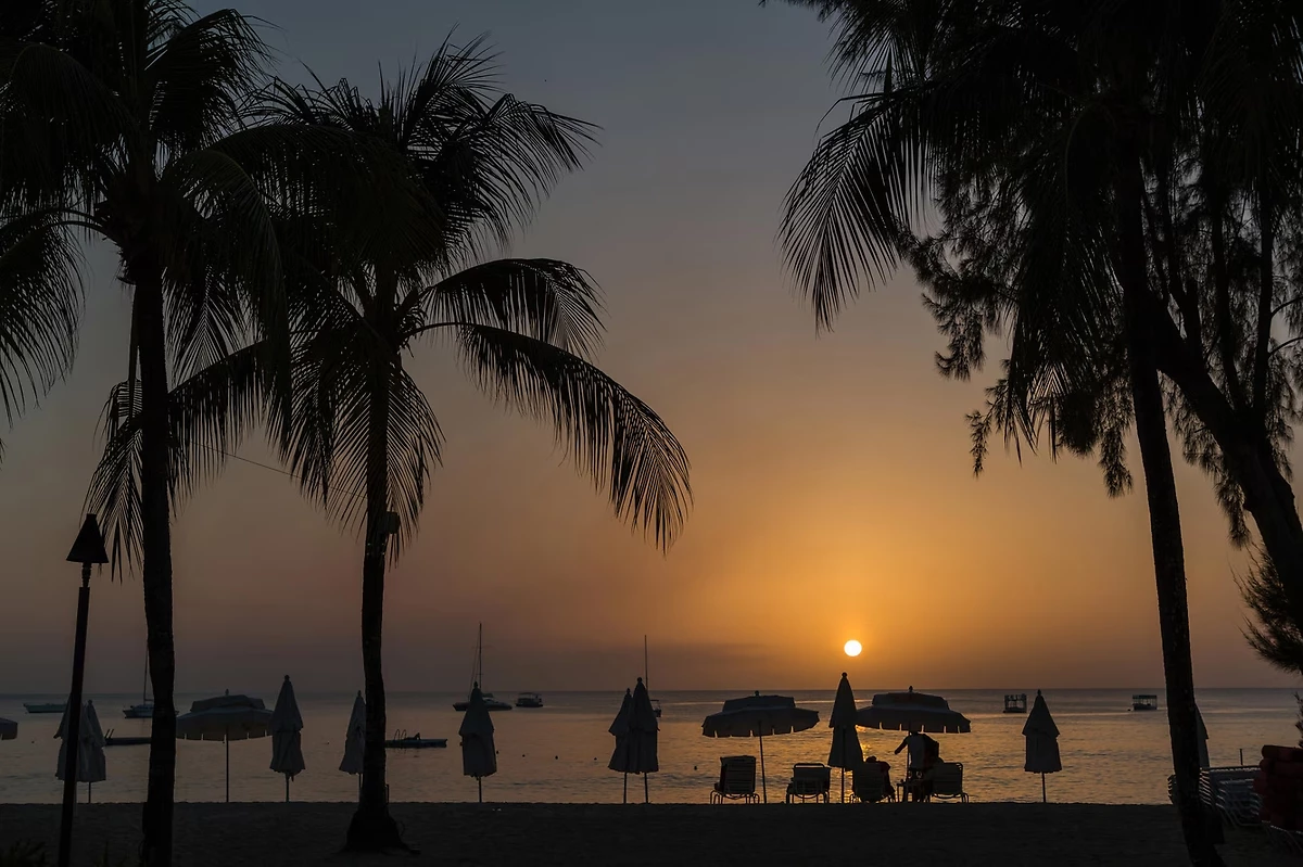 Coucher de soleil sur la plage, Colony Club, a Luxury Collection Resort, Barbados