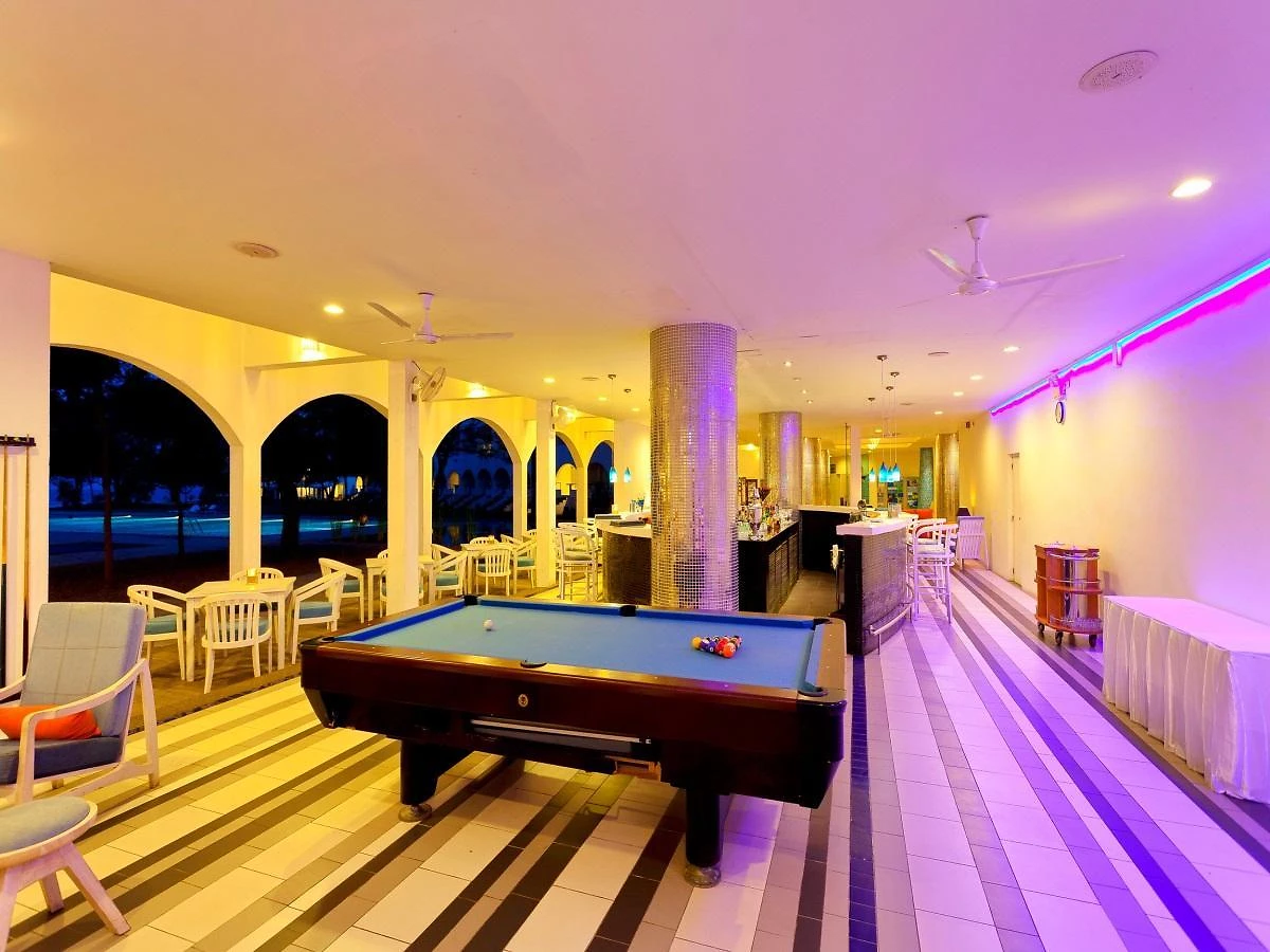 Bar, Trinco Blu by Cinnamon