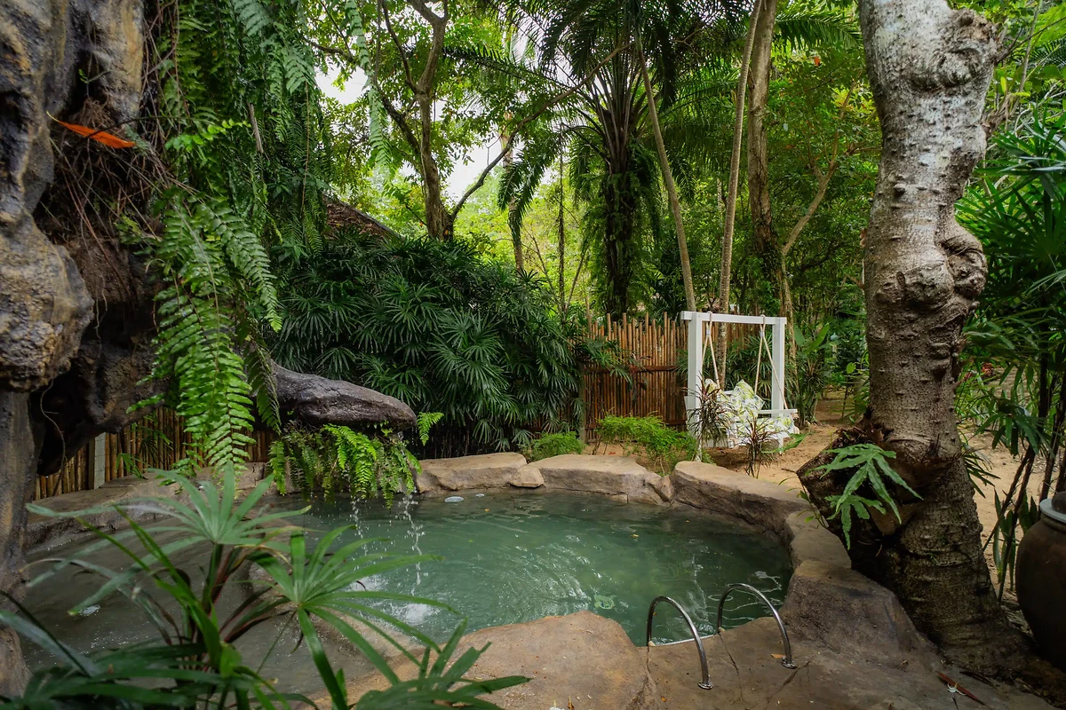 Bain à remous extérieur, Paradise Koh Yao Resort, Koh Yao Noi, Thaïlande