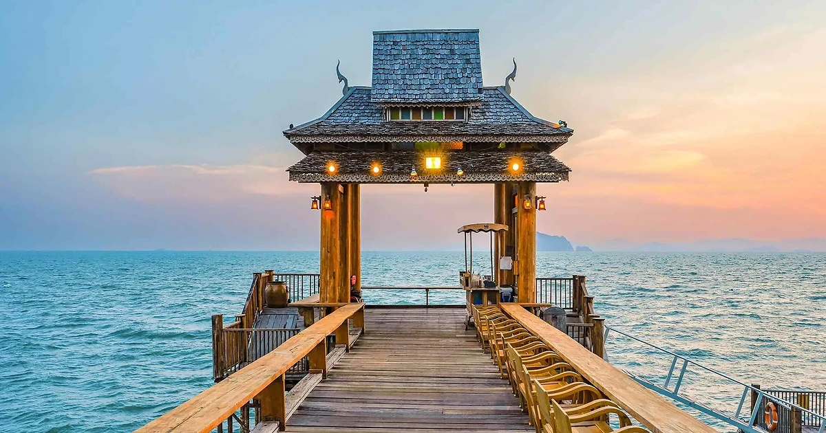 Jetinn Sunset at Pier, Santhiya Koh Yao Yai Resort & Spa, Koh Yao Yai, Thaïlande