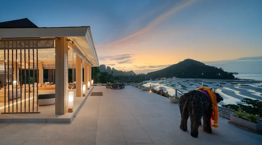 Lobby et vue sur la mer, Centara Villas Phi Phi Island, Koh Phi Phi, Thaïlande