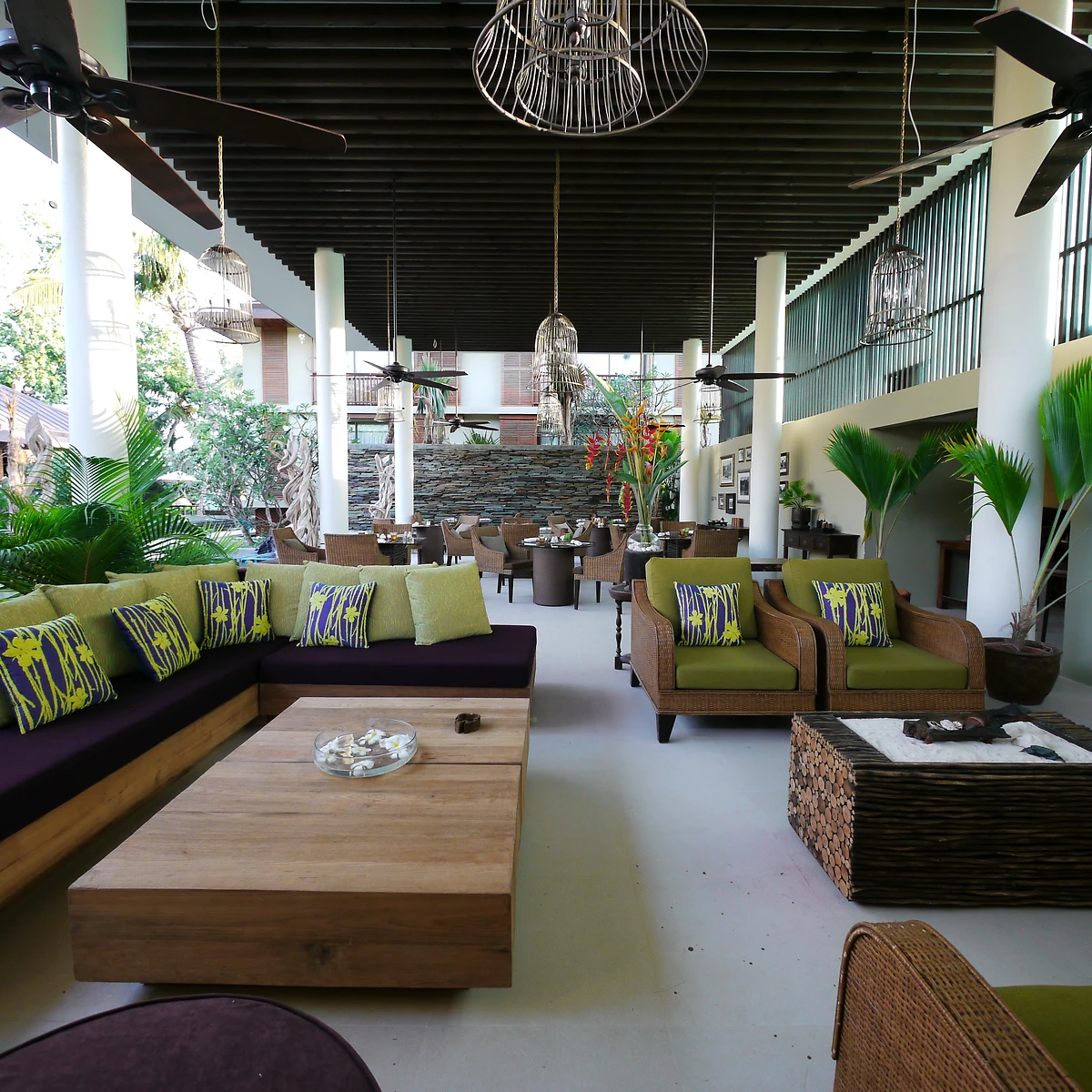 Restaurant, Dhevatara Beach Hotel, Praslin, Seychelles