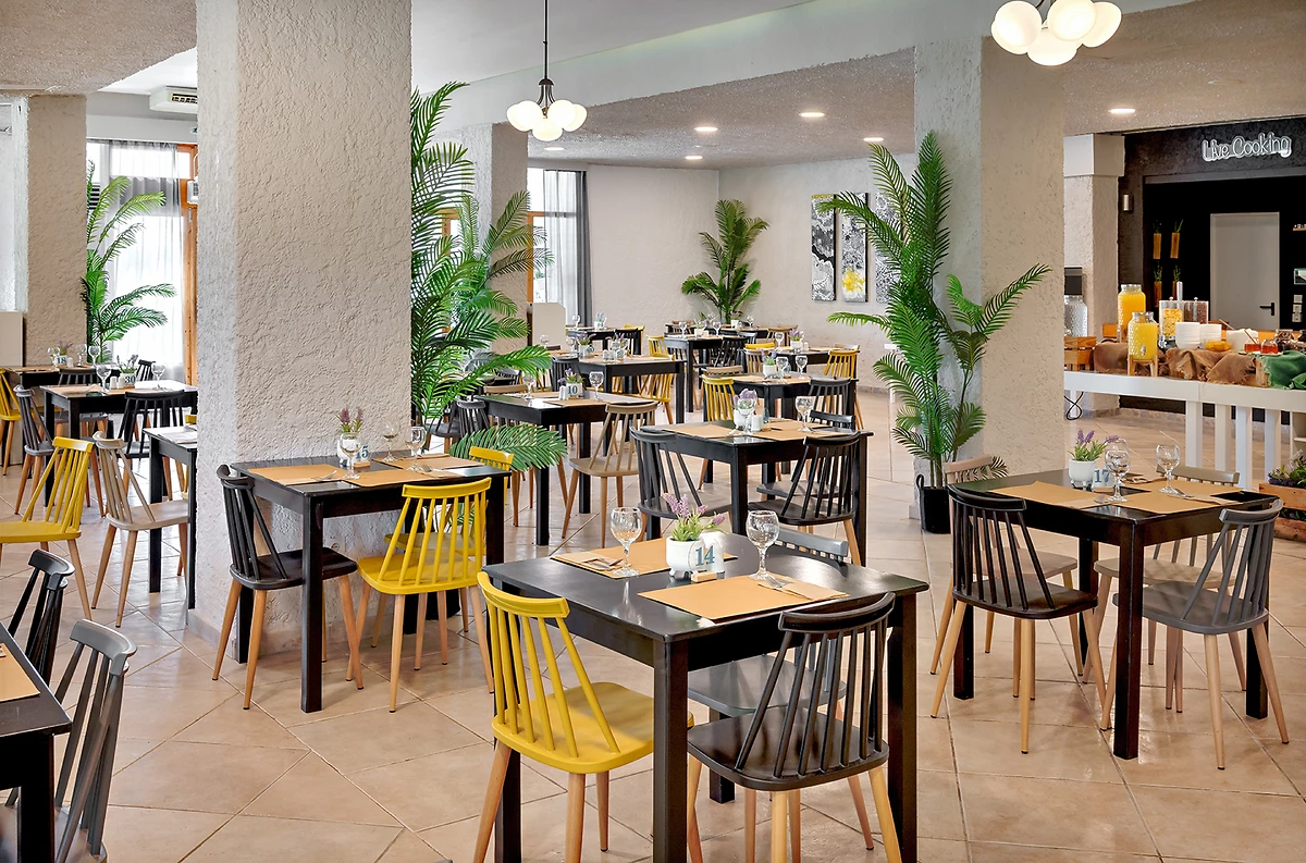 Restaurant, The Grove Seaside Hotel