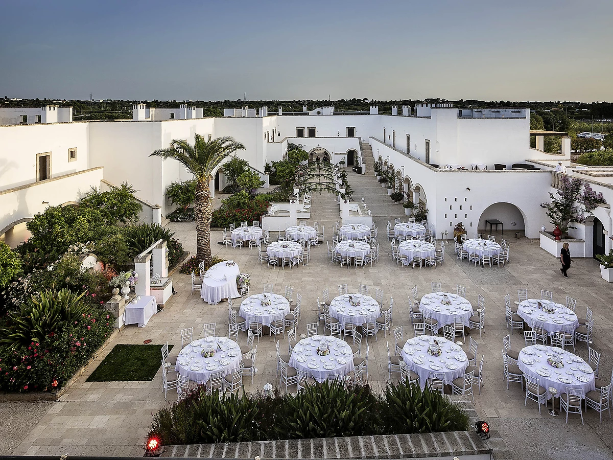 Cour intérieure, Borgobianco Resort & Spa, Pouilles, Italie