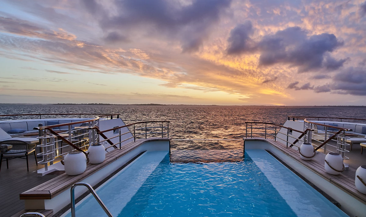 Piscine, Le Jacques-Cartier, Les explorers