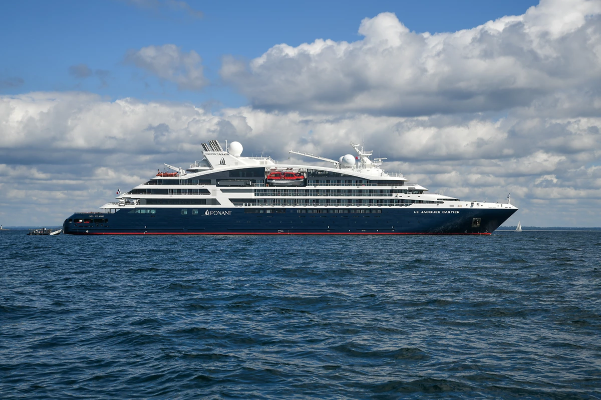 Le Jacques-Cartier, Les explorers