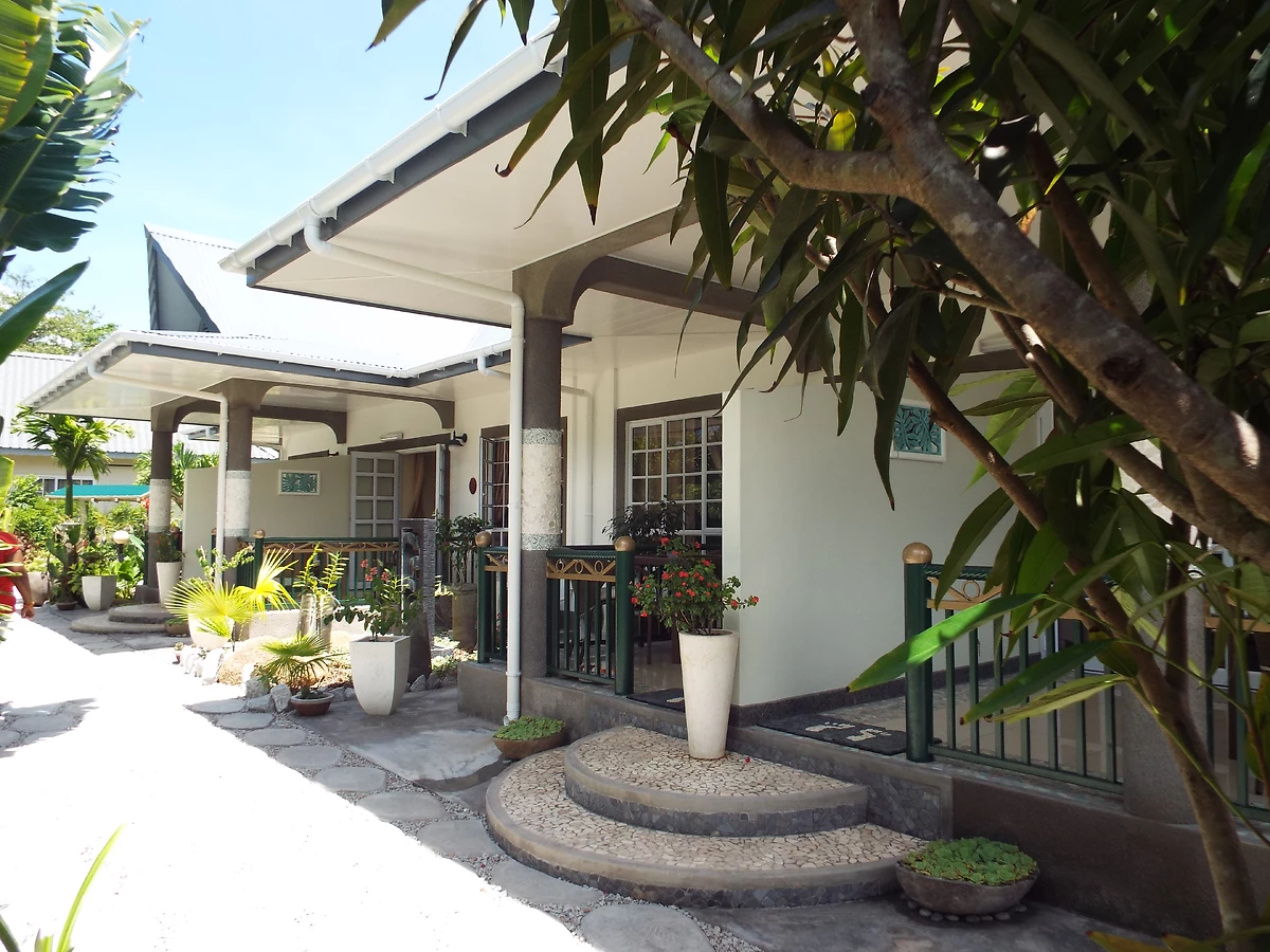 Vue extérieure, Maison Charme De L'ile