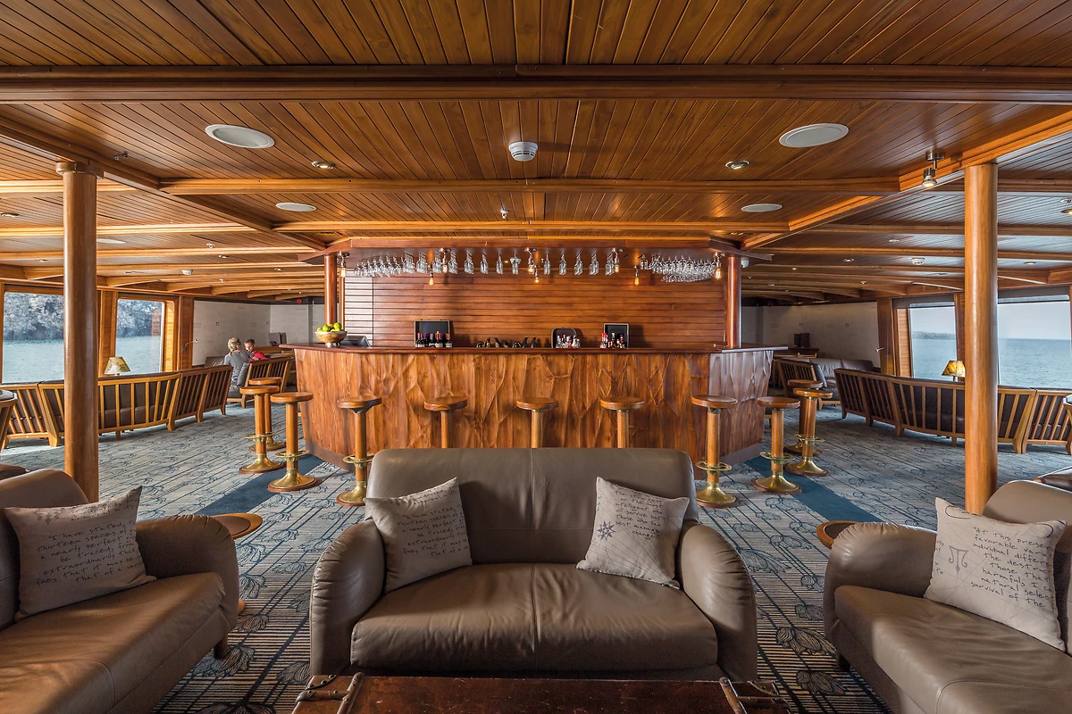 Lounge Bar, Galapagos Legend