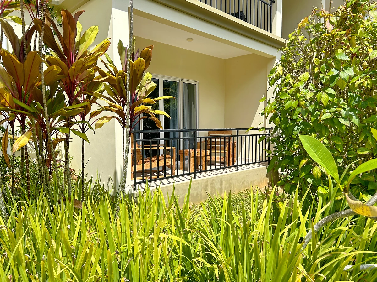 Balcon, The Seaboards Apartments