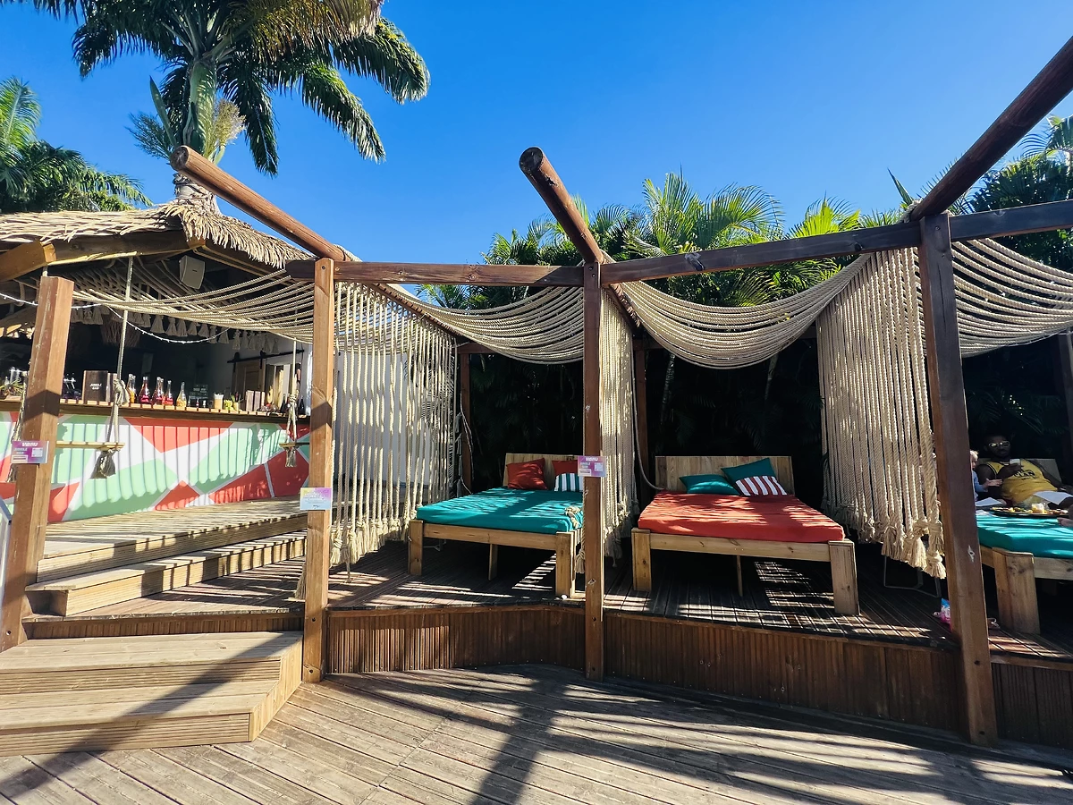Transats, Tropicana Suites