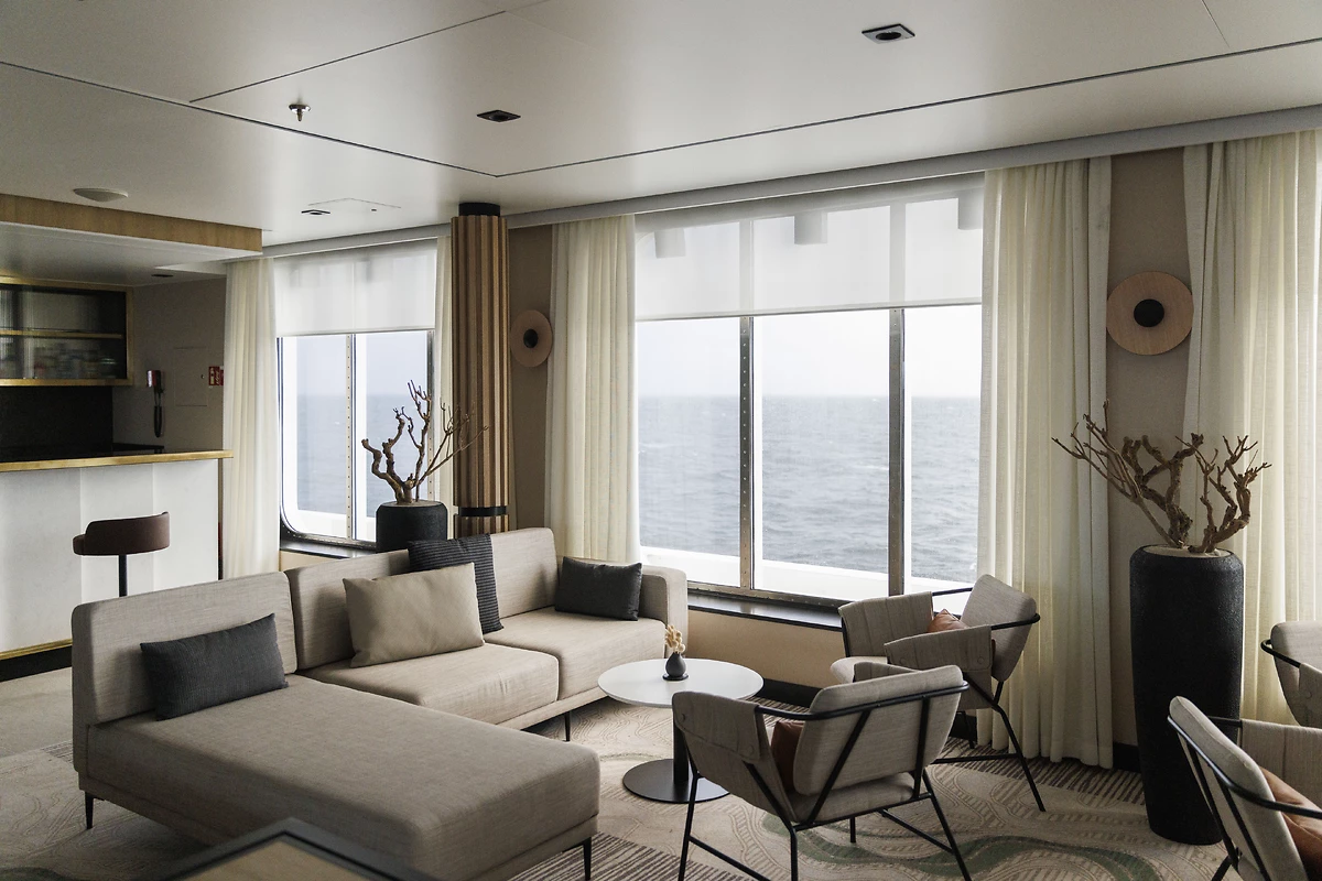 Lounge d'observation, SH Vega