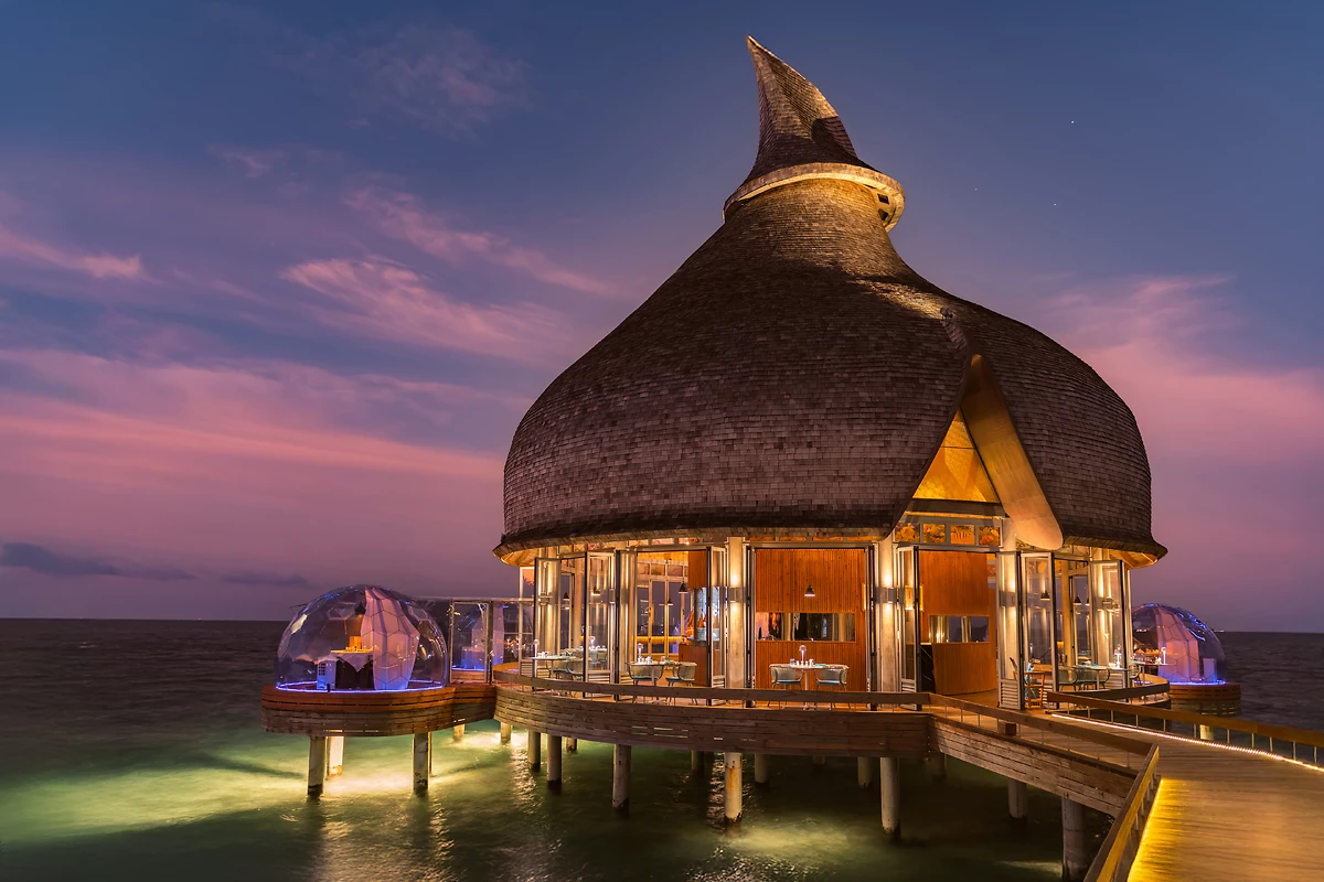 Coucher de soleil, Outrigger Maldives Maafushivaru Resort