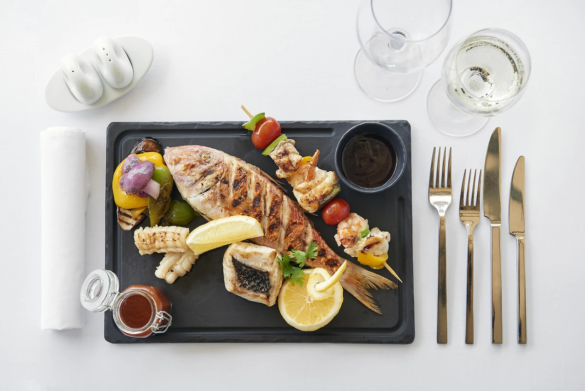 Plat servi dans le restaurant Les Palms, DoubleTree by Hilton Seychelles Allamanda