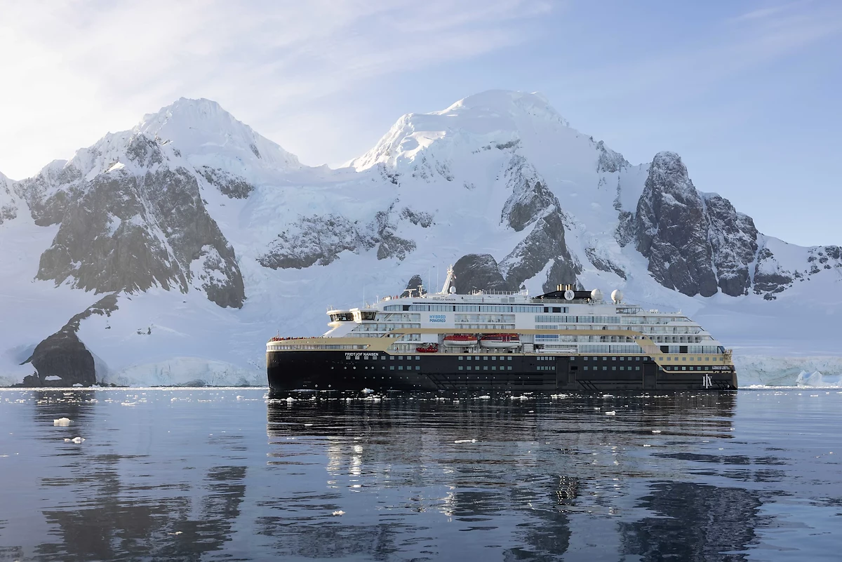 Antarctique, MS Roald Amundsen & MS Fridtjof Nansen, HX