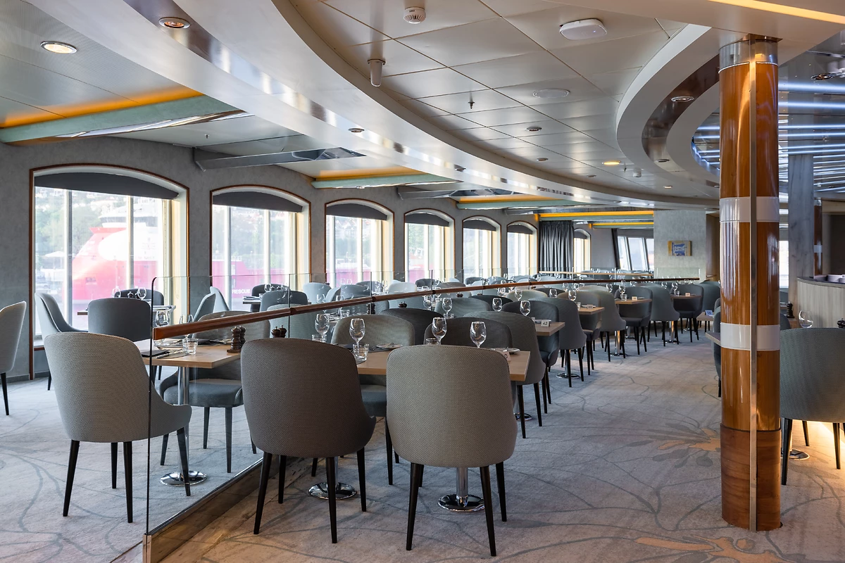 Restaurant Flora, MS Trollfjord, Hurtigruten