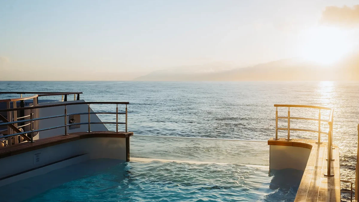 Piscine, Les Explorers, PONANT