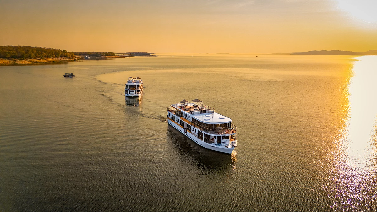 R/V African Dream & R/V Zimbabwean Dream