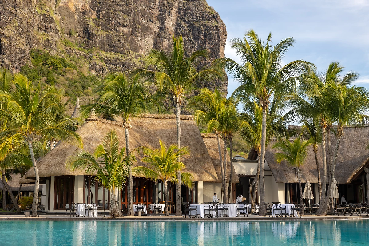 Piscine du restaurant L'Harmonie, Dinarobin Beachcomber Golf Resort & Spa, Île Maurice