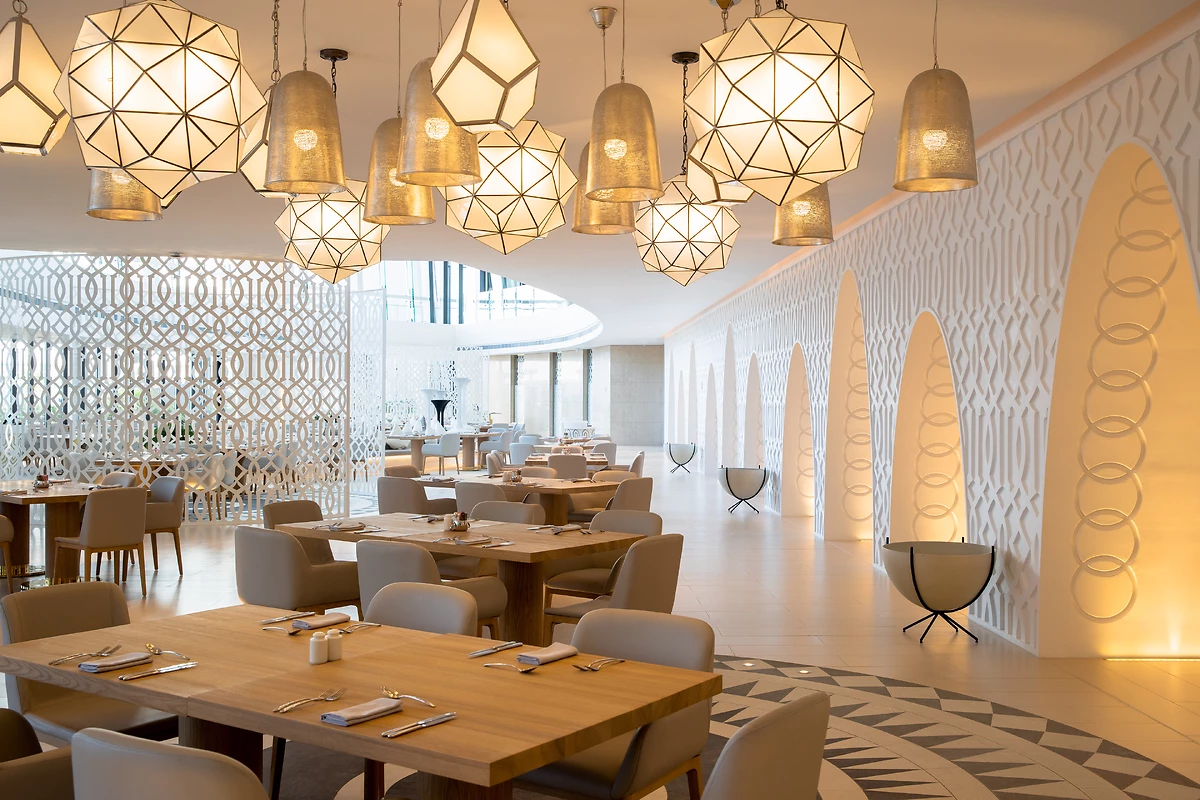 Restaurant le White, Jumeirah at Saadiyat Island Resort