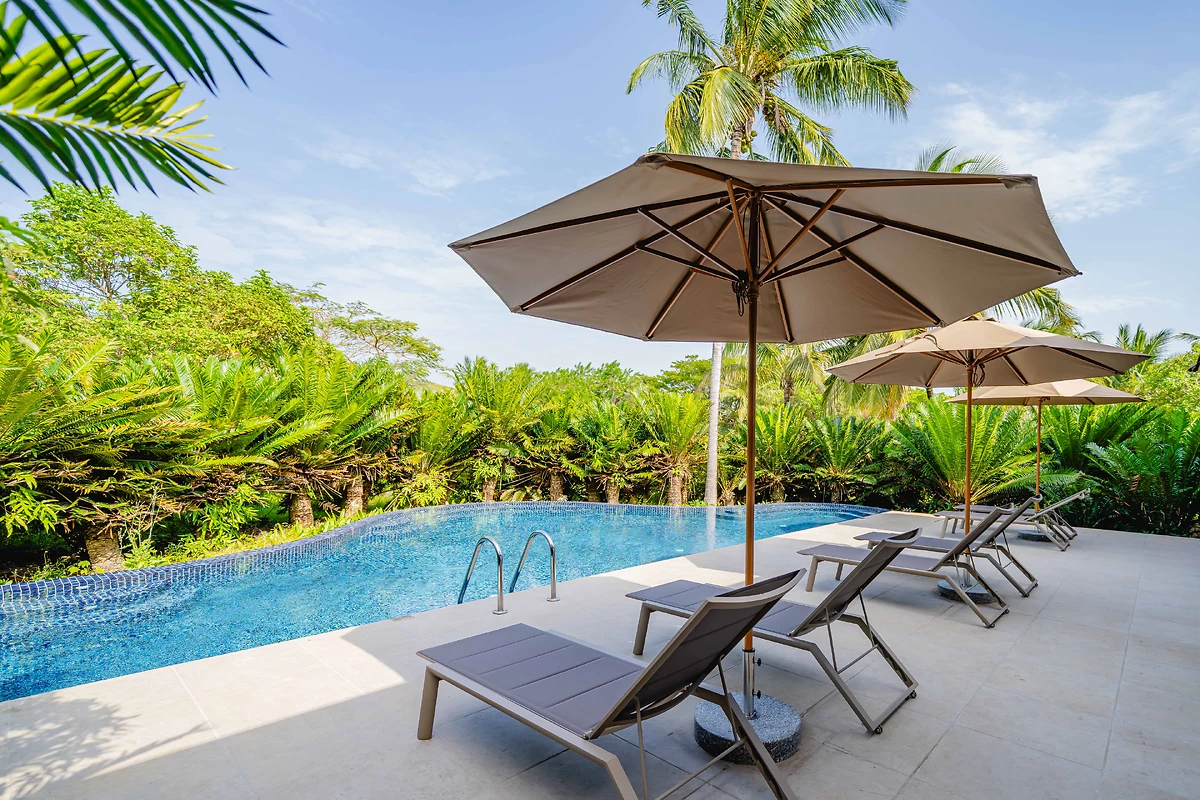 Piscine du spa de l'hôtel, The Residence