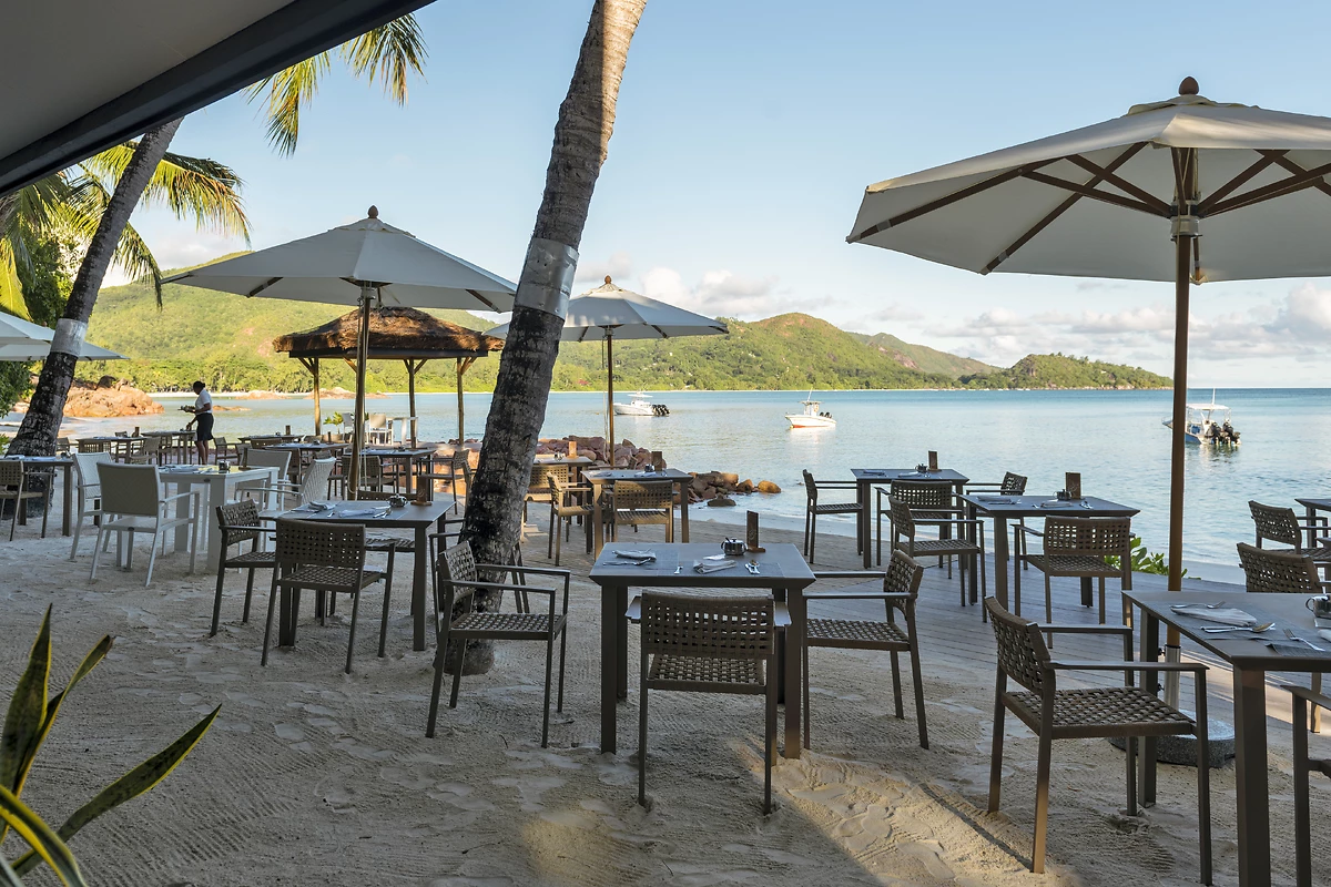 Terrasse plage, La Gigolette Restaurant, Hotel L'Archipel, Seychelles