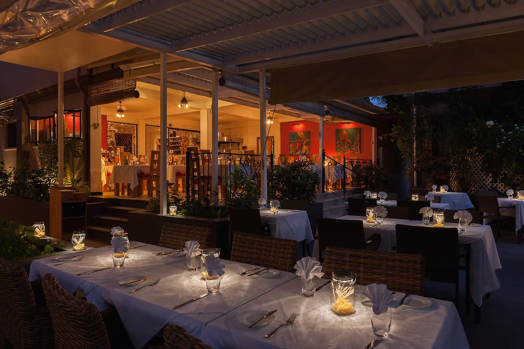Soirée, Le Repaire Italian Restaurant - Pizzeria, Le Repaire, Seychelles