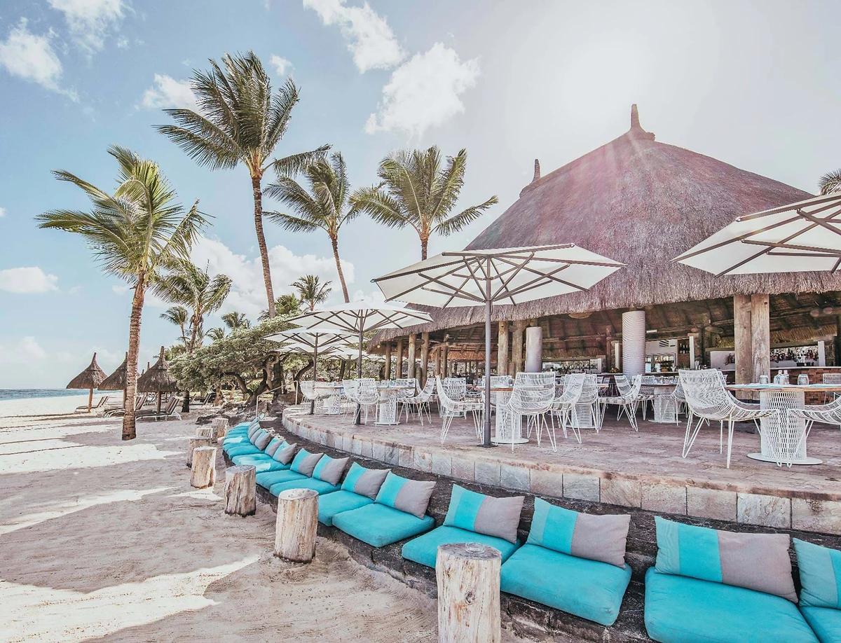 Le Morne, La Pirogue