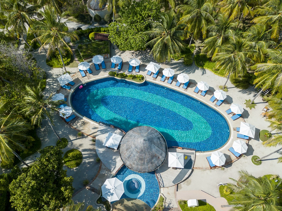 Vue aérienne de la piscine de l'hôtel, Bandos