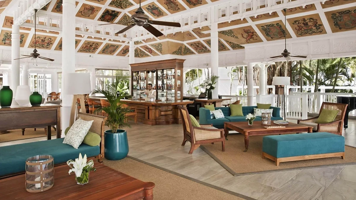 Cavendish Bar and Lounge, Heritage Le Telfair Golf & Wellness Resort, Île Maurice