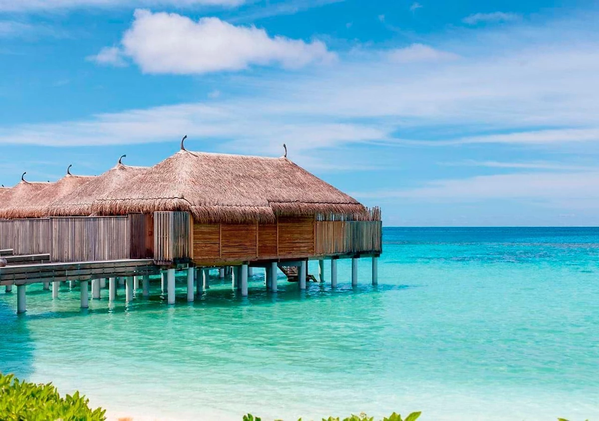 Vue extérieure de l'hôtel, Constance Moofushi, Atoll d'Ari, Maldives