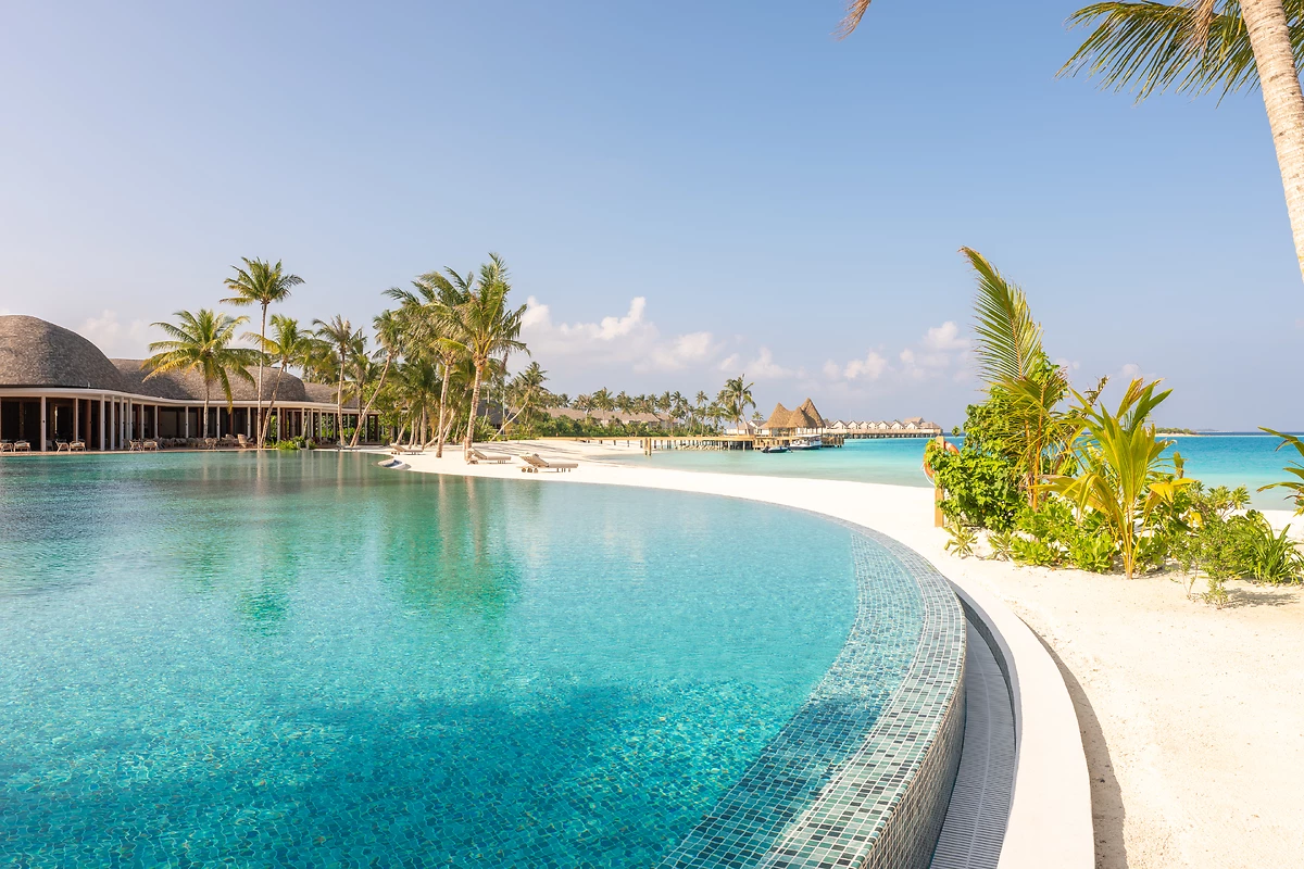 Piscine, Ananea Madivaru Maldives, Atoll d'Ari, Maldives