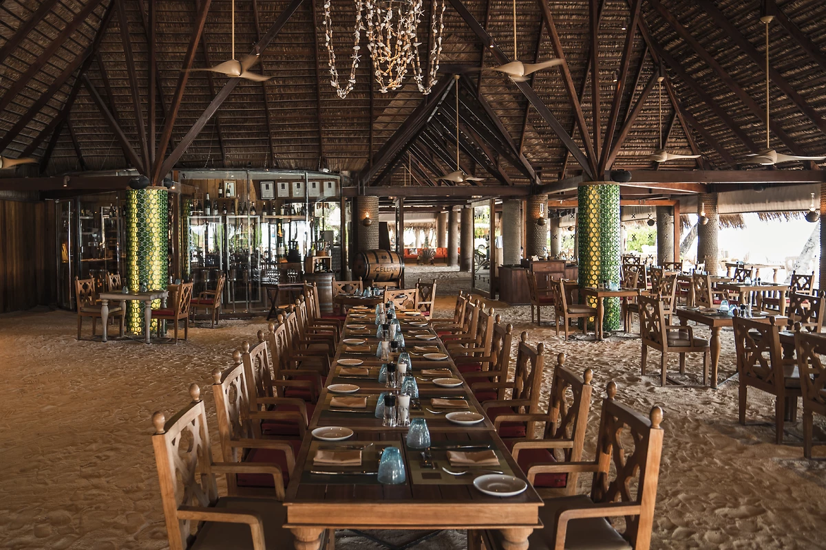 Manta Restaurant, Constance Moofushi, Atoll d'Ari, Maldives