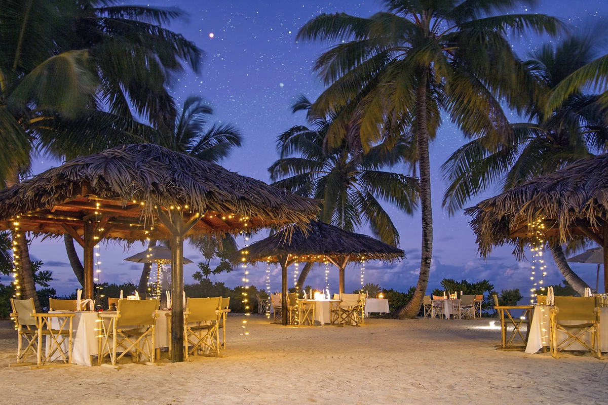 Restaurant de la plage, Alphonse Island Seychelles
