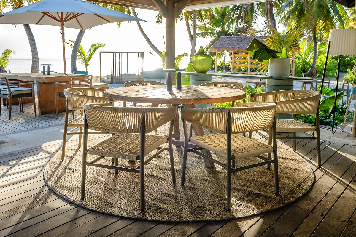 Le Lys Bar, Alphonse Island Seychelles