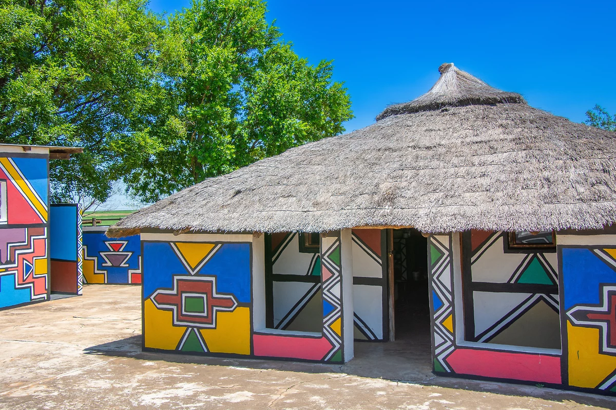 Architecture traditionnelle d'un village Ndebele, Afrique du Sud