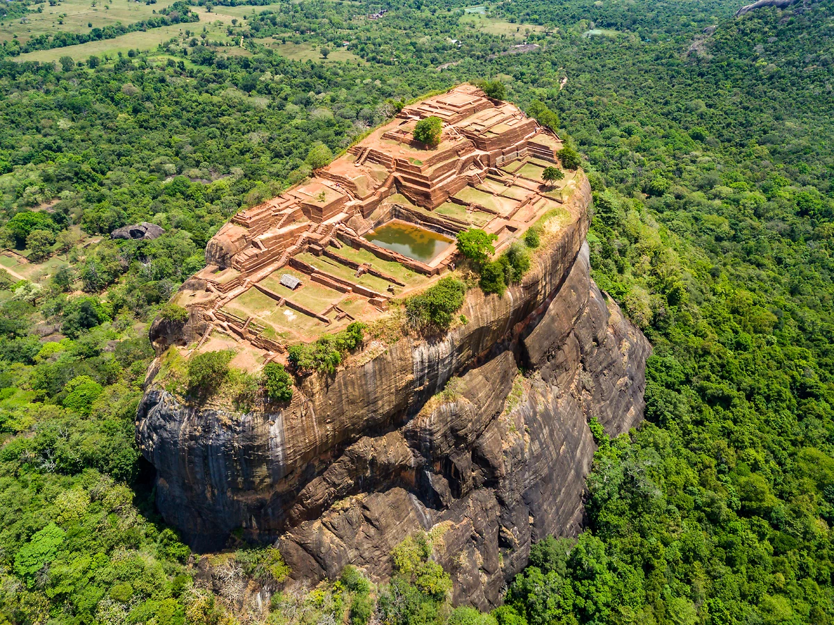 Sri Lanka : En pays cinghalais en privé 2027