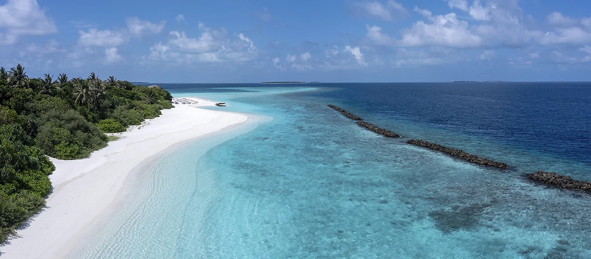 Plage de l'hôtel, Niva Dhigali Maldives, Atoll de Raa, Maldives