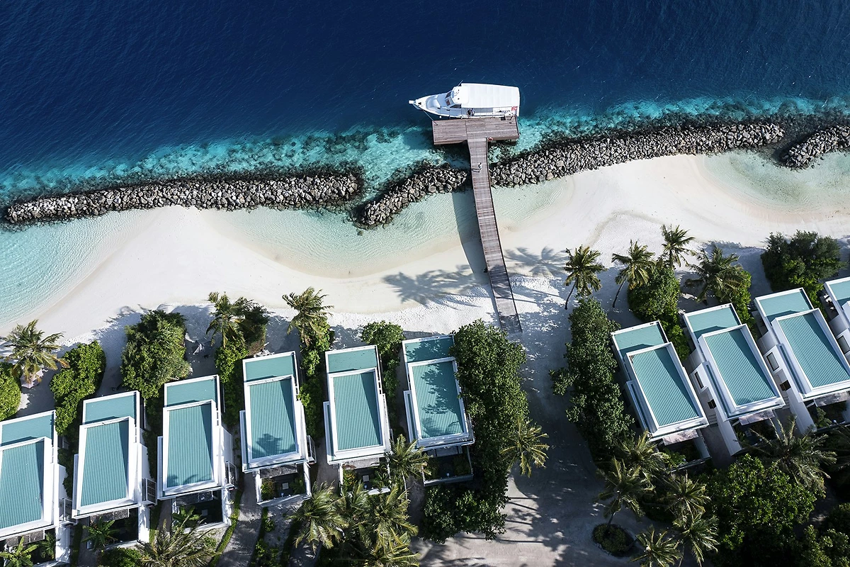 Vue aérienne sur l'embarcadère, Niva Dhigali Maldives, Atoll de Raa, Maldives