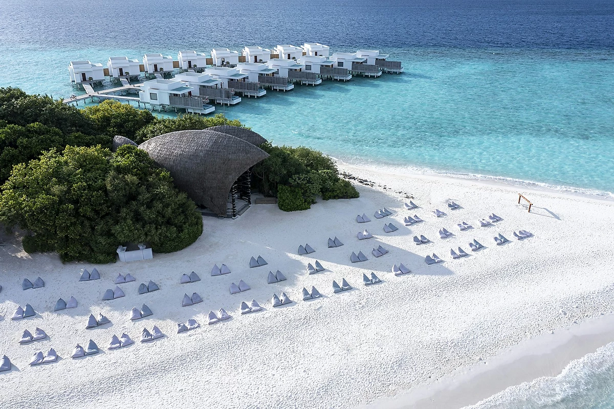 Vue sur la plage du Haali Bar, Niva Dhigali Maldives, Atoll de Raa, Maldives
