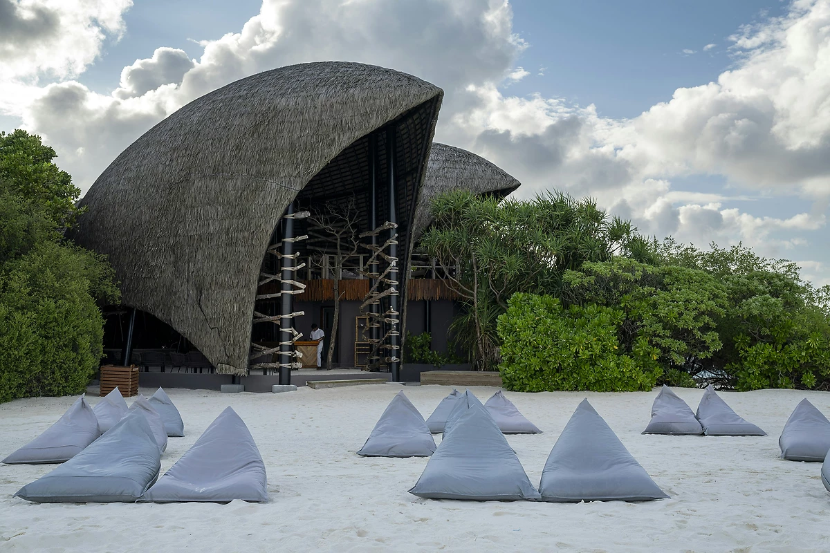 Bar Haali, Niva Dhigali Maldives, Atoll de Raa, Maldives