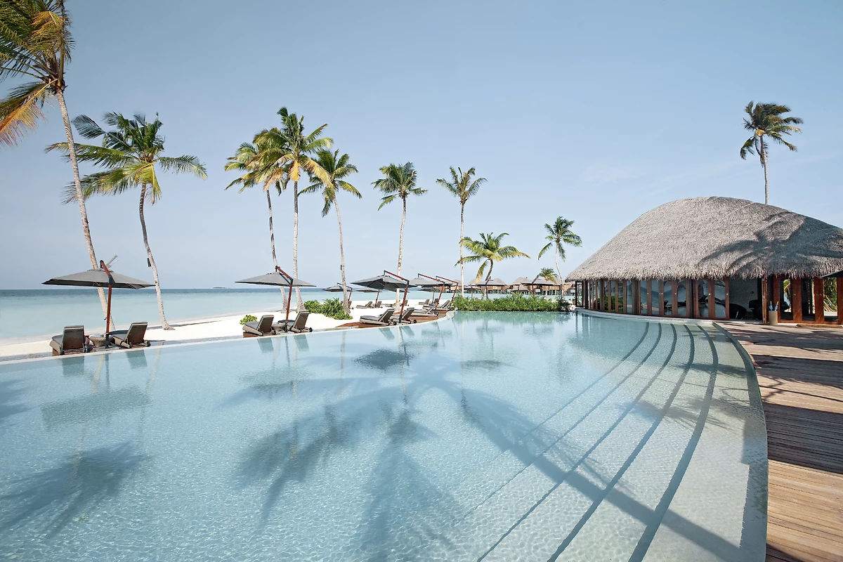 Piscine, Constance Halaveli, Atoll d'Ari, Maldives