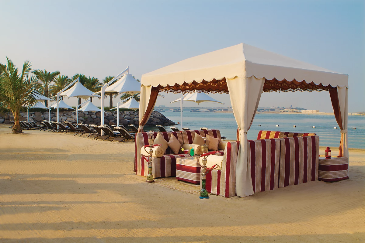 Un des bars de l'hôtel, Traders Hotel, Qaryat Al Beri