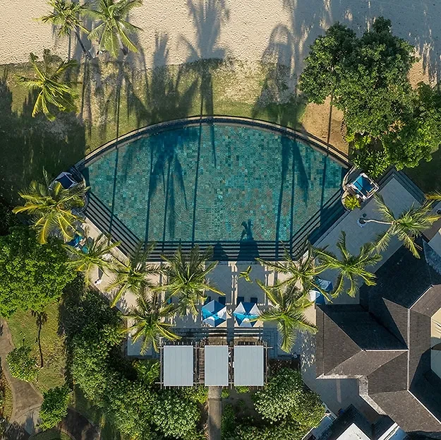 Piscine, hôtel Maradiva Villas Resort & Spa