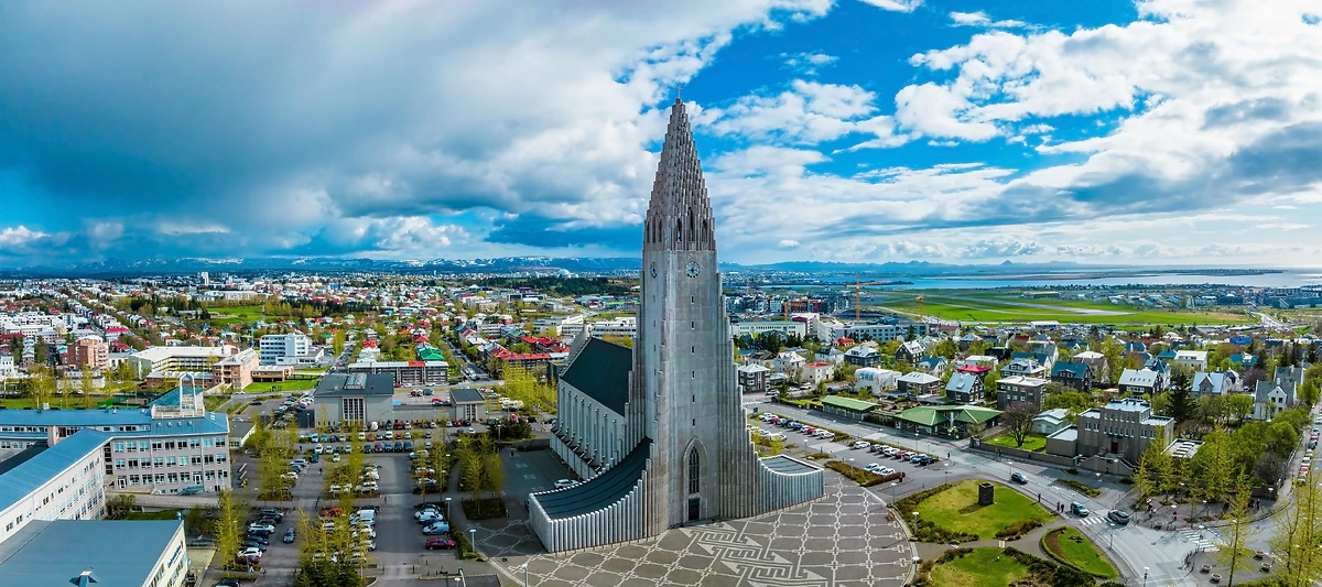 Vue aérienne sur l'église Hallgrimskirkja, Reykjavík, Islande