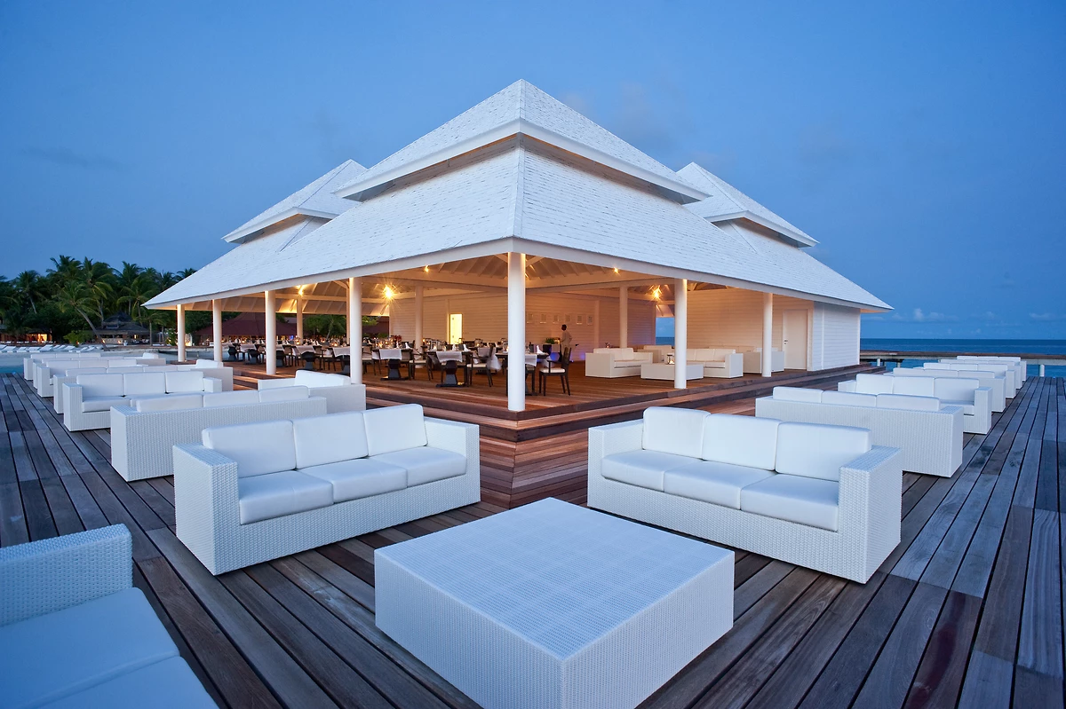 Un des bars de l'hôtel, Diamonds Thudufushi