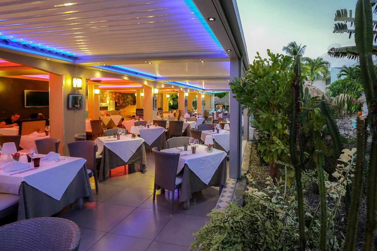 Restaurant le Pitaya, La Pagerie Tropical Garden Hotel